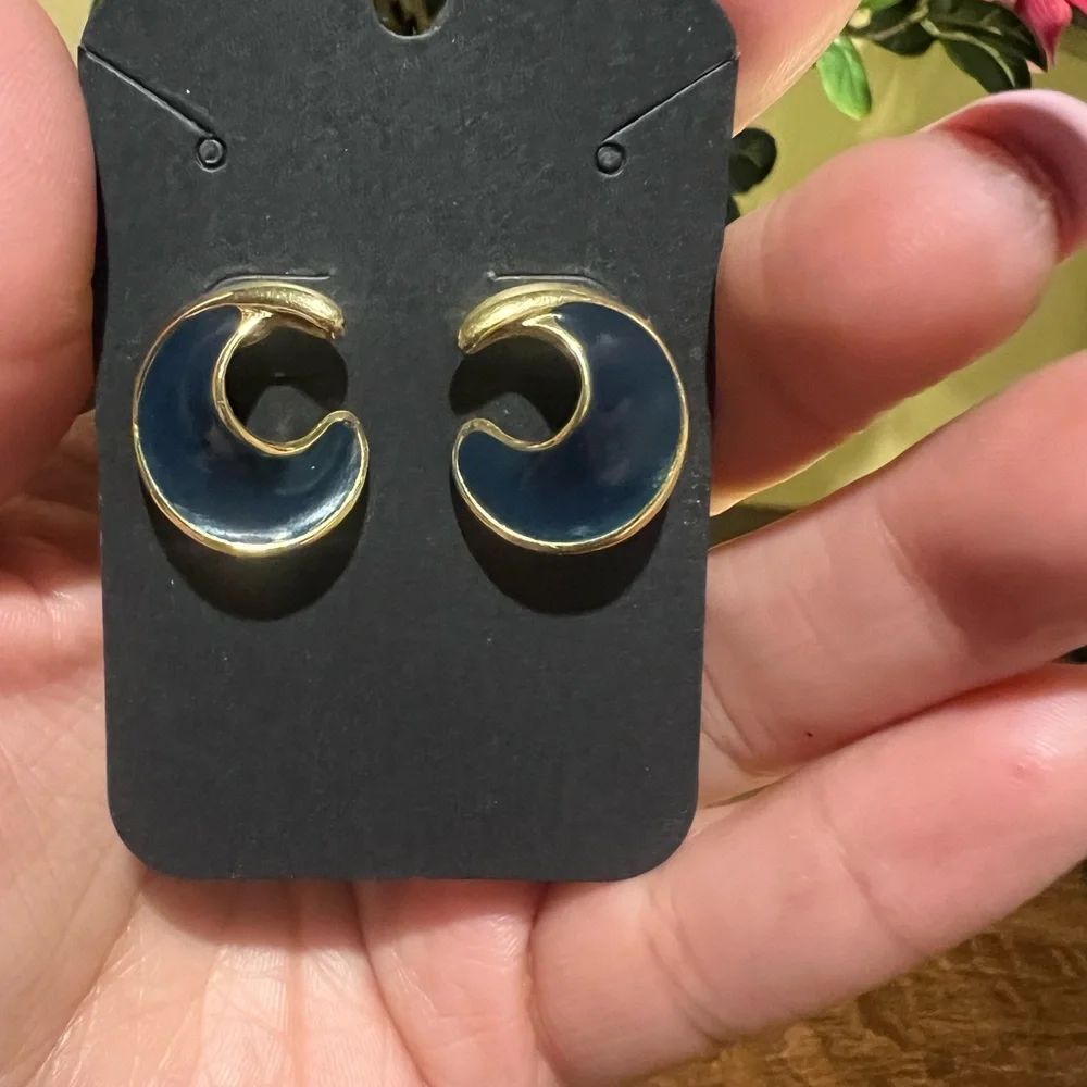 VINTAGE MONET MOON PIERCED EARRINGS